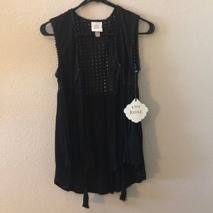 Knox rose vest NEVER WORN
